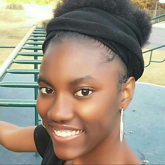 Meet your Posher, Ms.jay - Picture 7 of 8